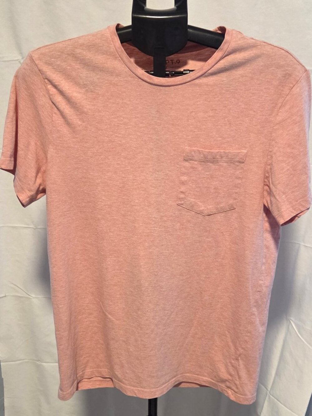 Apt. 9 Men's Pink T-shirt - Size Small - Soft Crew Neck with chest pocket